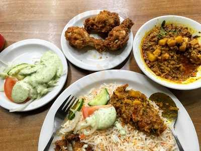 Al Badar Fried Chicken And Curry Restaurant