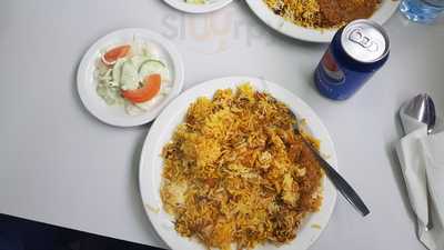 Al Badar Fried Chicken And Curry Restaurant