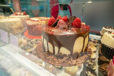 Lola's Cupcakes - Marylebone Station