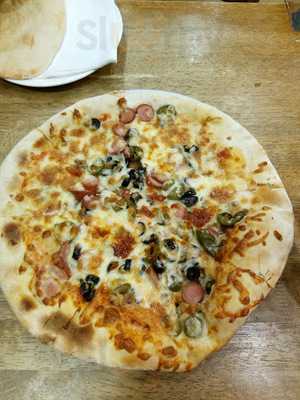 Napoli Pizza And Kebabs