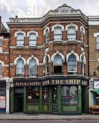 Ship Pub