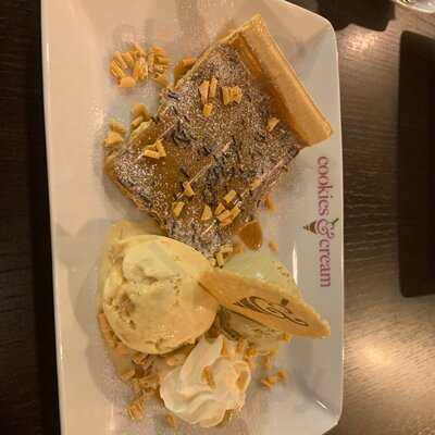 Cookies & Cream Mile End