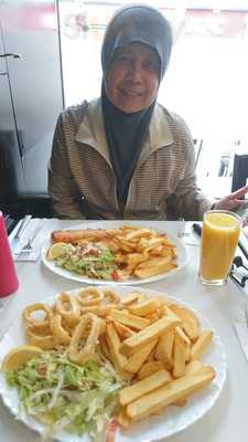 Holmes Fish And Chips