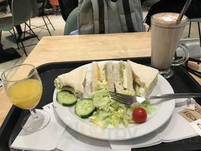 The Coffee Bean & Tea Leaf