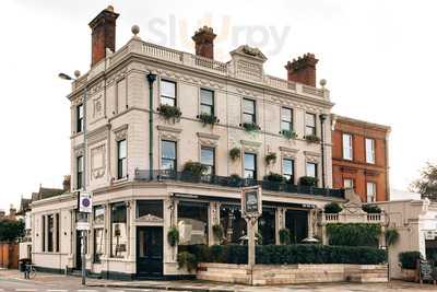 Oak Tree W6 Pub & Restaurant