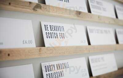 The De Beauvoir Deli Cafe