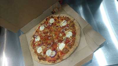 Domino's Pizza - London - Bowes Park