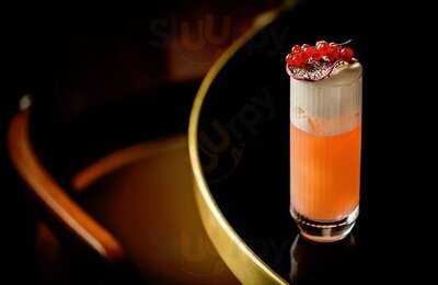 Anthracite Martini Lounge