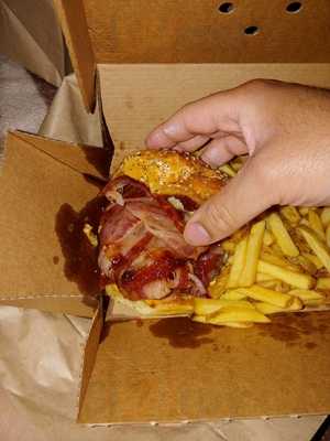 Opla Gourmet Burgers