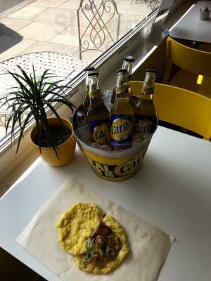 W2 Caribbean Cafe And Roti Shop