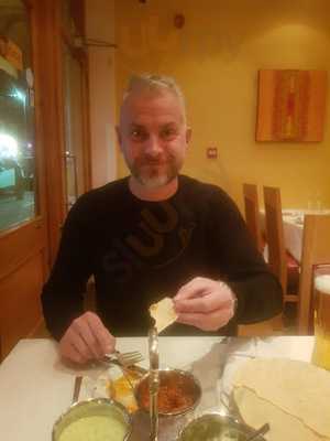 Akash Tandoori Restaurant