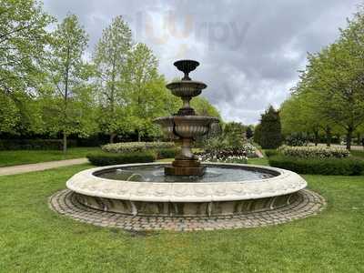 Regent's Park Grill Restaurant