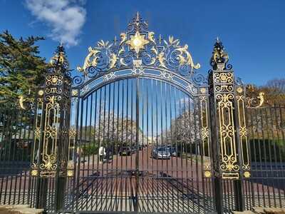 Regent's Park Grill Restaurant