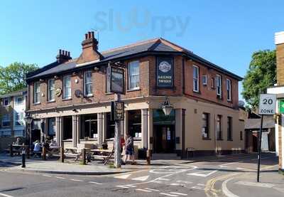Railway Tavern
