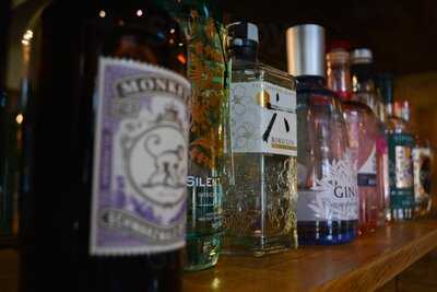 Nightingale On The Green