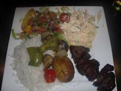 Comida Restaurant And Bar