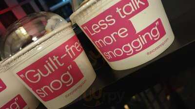 Snog Frozen Yogurt