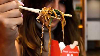 Mb Chicken And Pizza