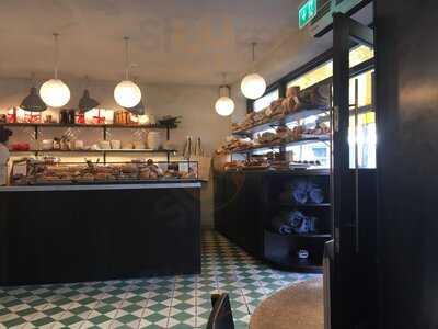 Gail's Bakery Battersea Square