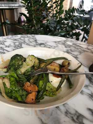 Clouds Coffee Lounge