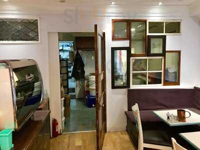 Jaz & Jul's Chocolate House