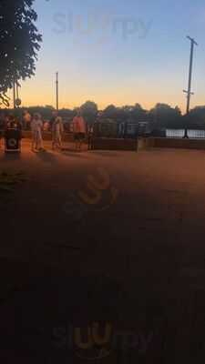 Riverpoint Restaurant