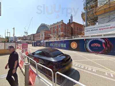 Jefferies Chicken At Pergola Olympia