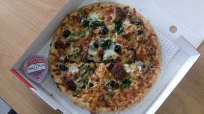 Olive 3 Pizza