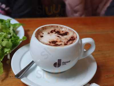 Al's Bar & Restaurant