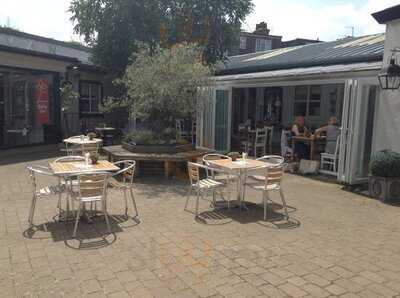 The Courtyard Cafe