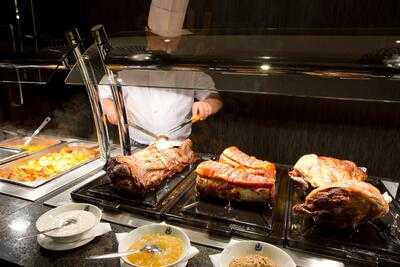 Saracen's Carvery
