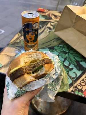 Leon -  London Bridge