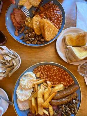 Leo's Cafe & Restaurant