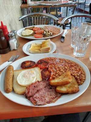 Leo's Cafe & Restaurant