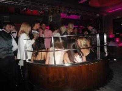 Aura Kitchen And Bar