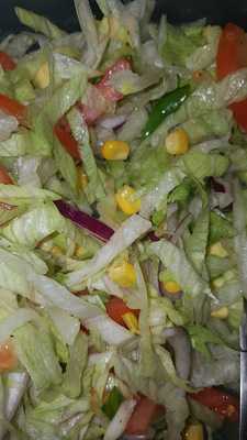 Famous Chicken & Pizza