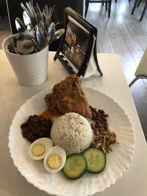 Nasi Lemak Nek Nong