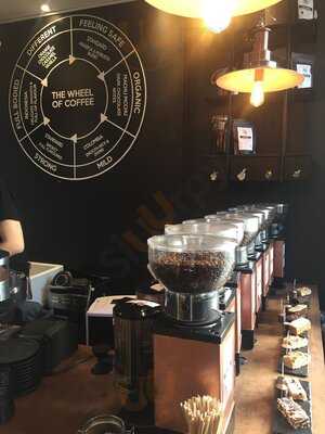 Black Opium Coffee Specialist & Jazz Cocktail Bar