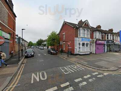 Squires Cafe & African Restaurant