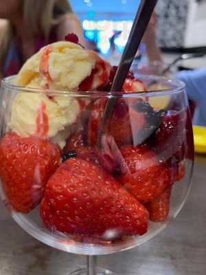 Metro Piazza Resaurant