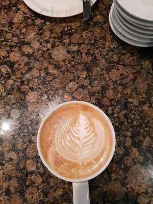 Kitchen And Pantry - Photo 7