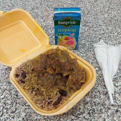 Ossie's Jerk Chicken