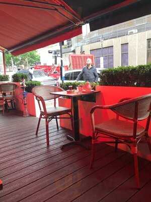 The Knightsbridge Cafe