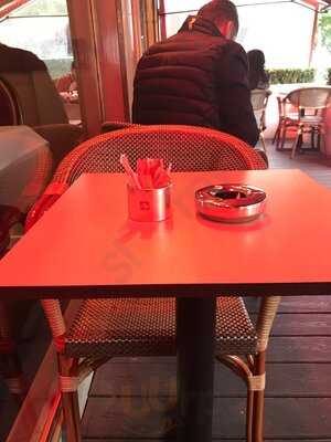 The Knightsbridge Cafe