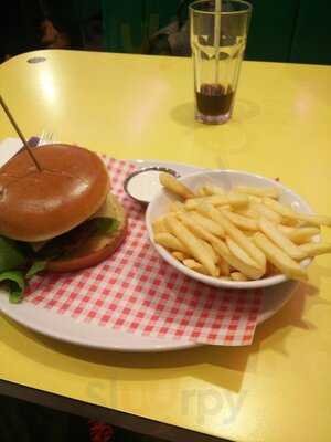 Tinseltown - Gt Portland St