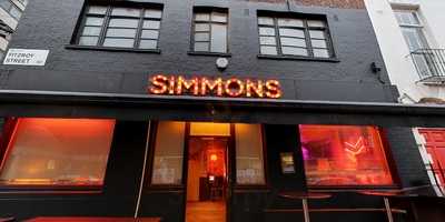 Simmons Bar
