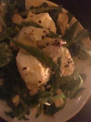 Beach Blanket Babylon - Shoreditch