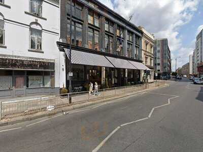 Beach Blanket Babylon - Shoreditch