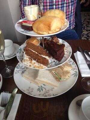 Afternoon Tea At Knightsbridge Green Hotel