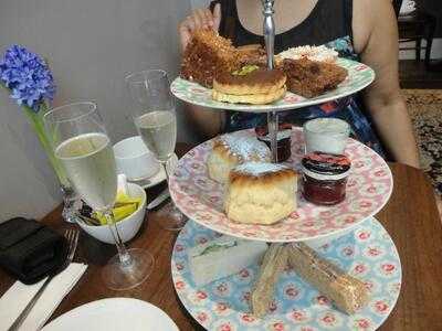 Afternoon Tea At Knightsbridge Green Hotel